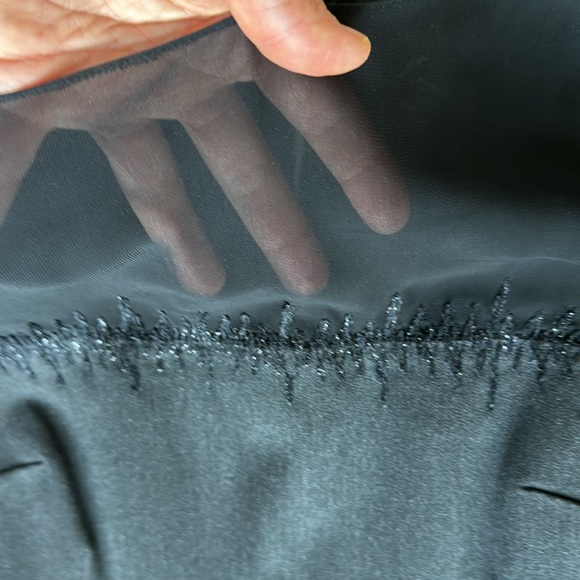 Cocktail Dress by Derishow . US Size 6 - Picture 4 of 14